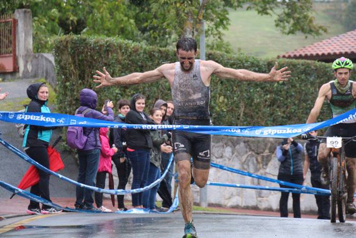 Lokaztuta Amasako XXIV. mendi duatloia 149 1477236538649