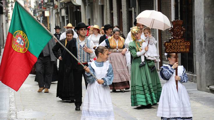 Portugalgo eta Euskal Herriko musika eta dantzen nahasketa