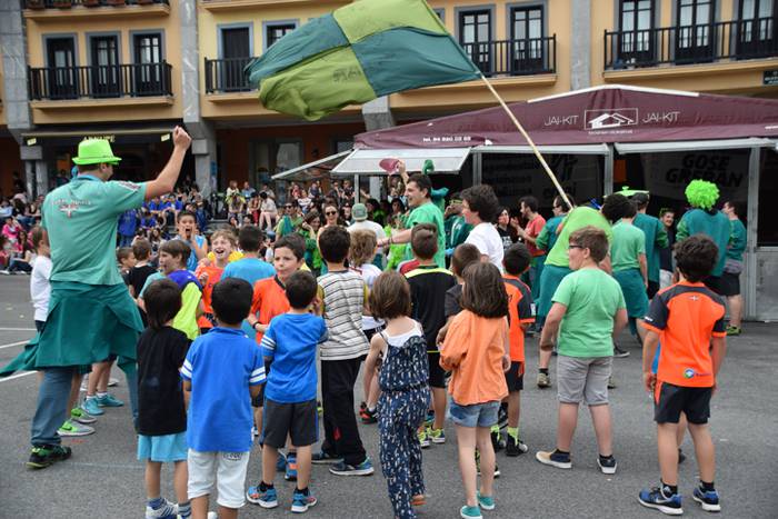 Anoeta kuadrilla eguna 2016 31 1463855789138