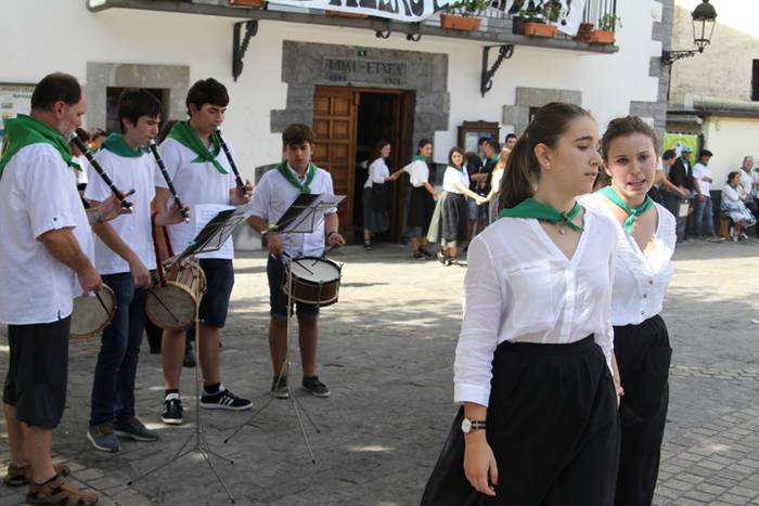 Gaztetxo, gazte eta bikoteen eguna 30 1474724121002