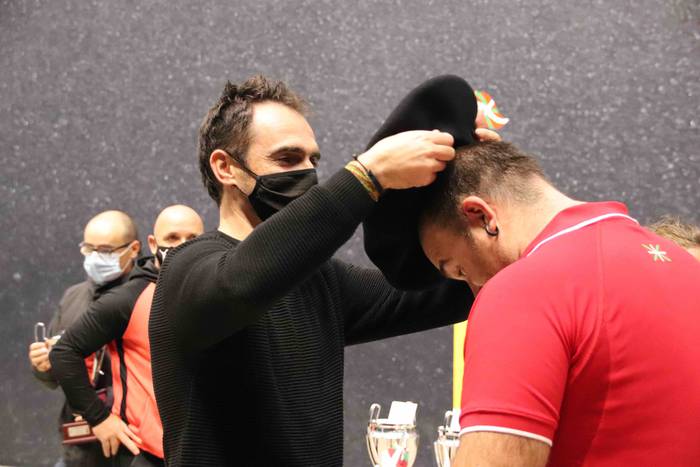 Etxean gelditu da txapela 40 1601747577668