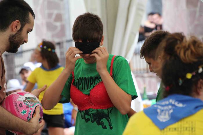 Lotsak ez du lekurik salontz 8 1565373538974