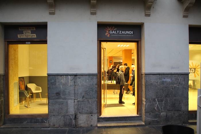 Seme-alaben hizkuntzan nola eragin ikasteko bi hitzaldi, Galtzaundin