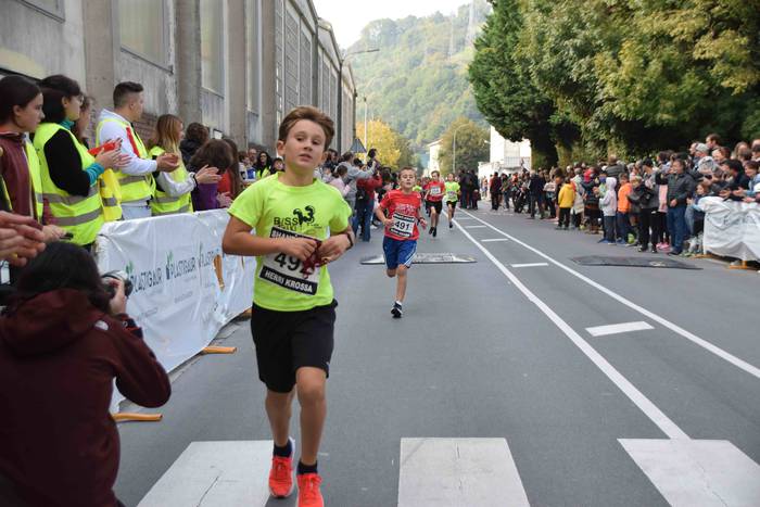 Gozatu egin dute txikienek S 7 1634039481725