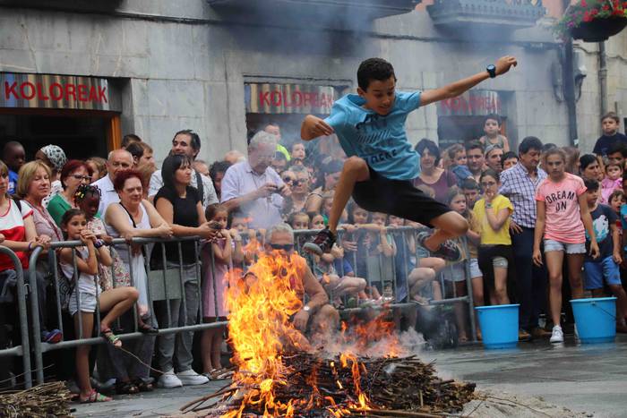 Txikienak ere saltoka 13 1561316718827