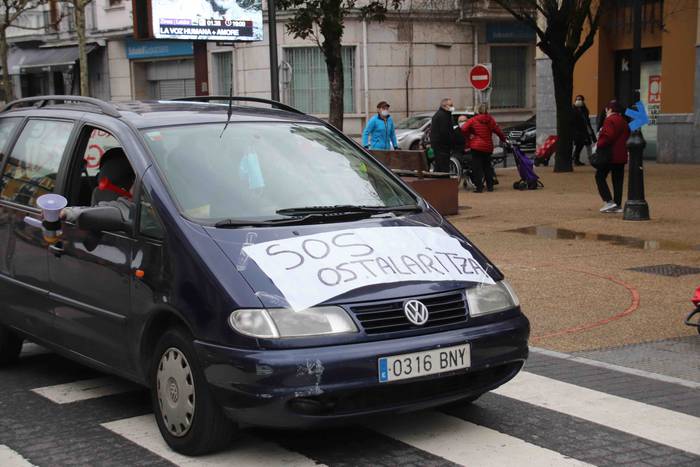 Ostalaritza Aurrera kotxe ka 20 1612011931527