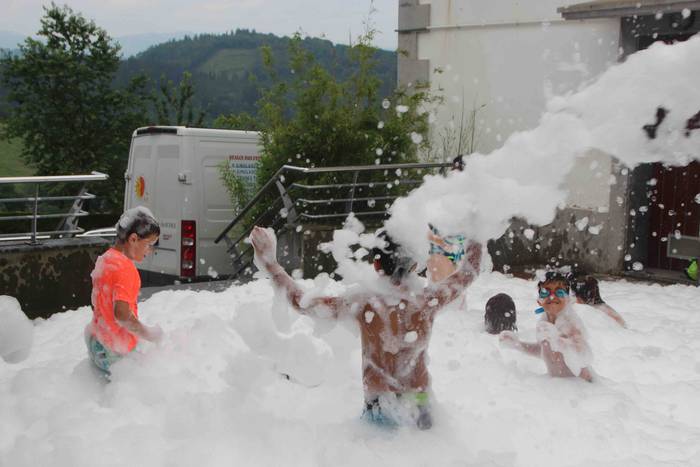 Aparrez busti dira Leaburun 9 1530444442787