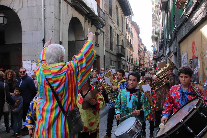 Erraldoi eta buruhandiak Zal 38 1582375958046