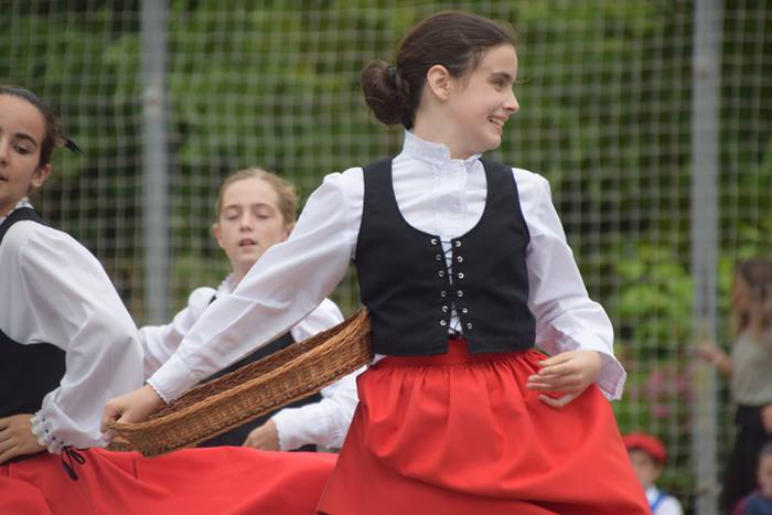 Ibarrako Dantzari Txiki Egun 64 1528547981130