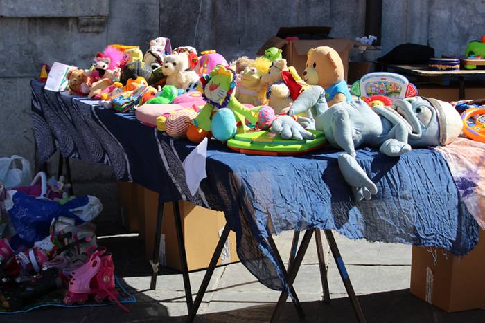 Bigarren eskuko azoka, Sahar 15 1492863260391