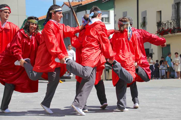 Axeri-dantza Aduna Jaiak 201 87 1534335155779