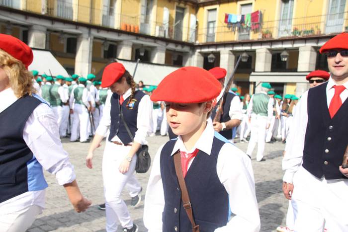 Lizarrez apaindutako kaleeta 76 1498311589971