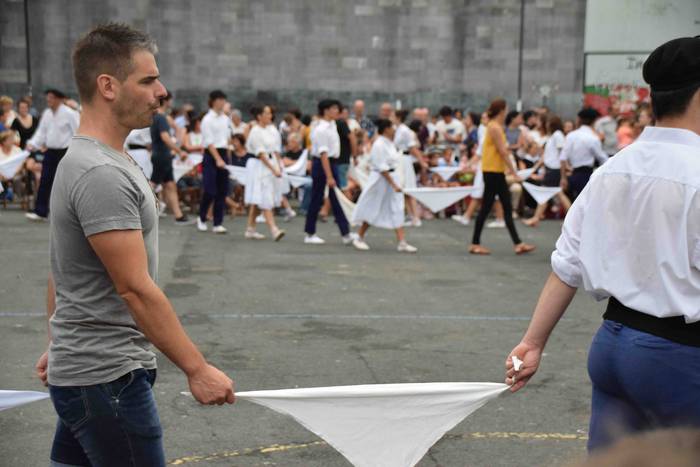 soka dantza santioak villabo 77 1532545055243