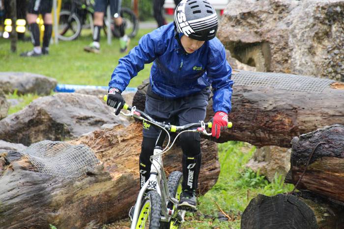 Bi gurpilen gainean  11 1491138440817