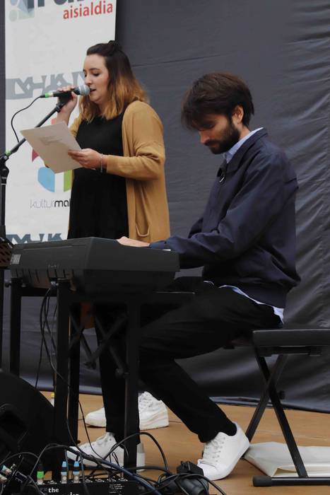 Aulki hutsak ekitaldia Irura 18 1632920812532