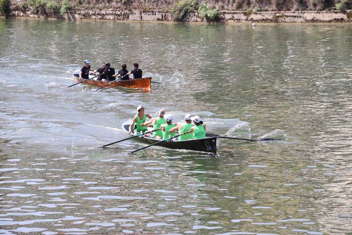 Arraunean, elkartasunez 184 1568480091593