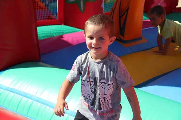 Eulia jaitsi aurretik, haurren dibertsioa 11 1471950057770