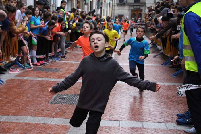 Urte zaharreko lasterketa, u 44 1514743831051