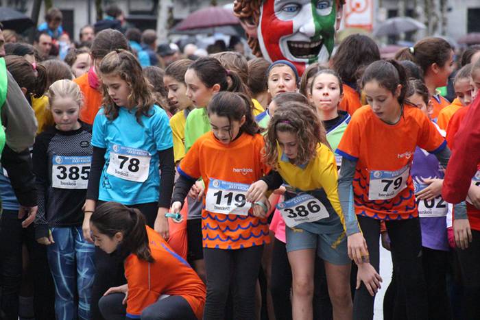 700 haur inguru XXXI. Ero Et 78 1516542319743