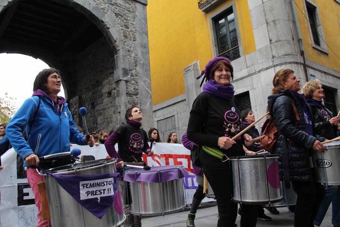 Diskurtsoak politika feminis 15 1543069891838