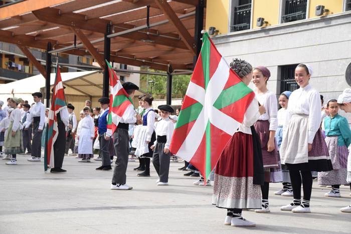 Ibarrako Dantzari Txiki Egun 15 1528547615674