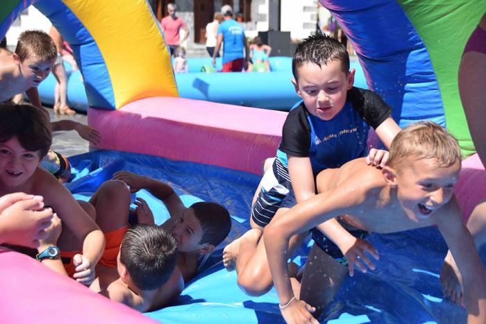 Ura eta jolasak, haurren goz 6 1566045876420