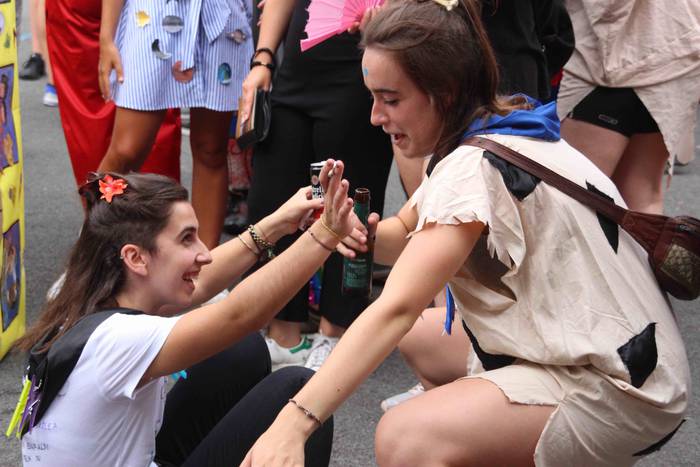 Norberak bere bazkaria, eta  38 1532631089329