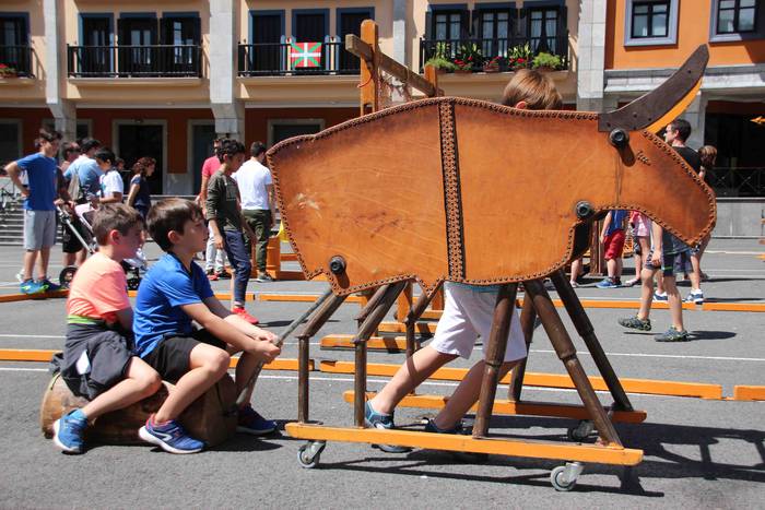 Anoetarrak oraindik ez dira  1 1561210199575