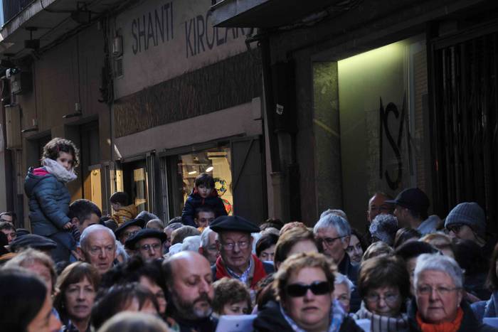 Eztarriak Eguberri doinuz be 12 1577541027465