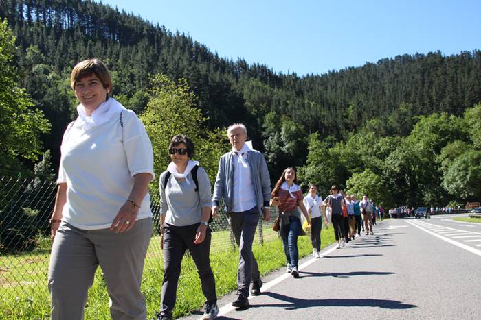 "Gu bezala, beste 100.000 za 35 1528636974469