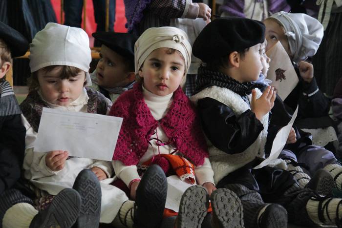 Gabon eskea eta olentzero 2015 60 1450964187366