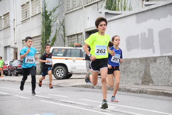 Haizearen aurka, baina aurrera 124 1476273850278