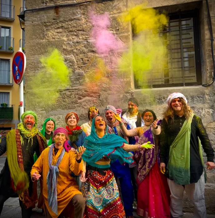 «Gustatzen zait pertsonaian sartu eta parodia egitea»