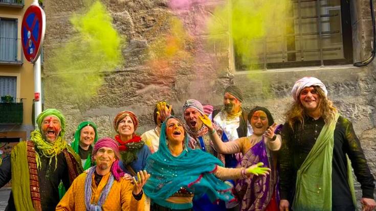 «Gustatzen zait pertsonaian sartu eta parodia egitea»