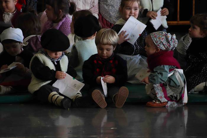 Gabon eguna Asteasun eta Adu 33 1577194273996