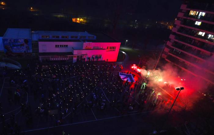 2.000 pertsona baino gehiago 12 1610225153788