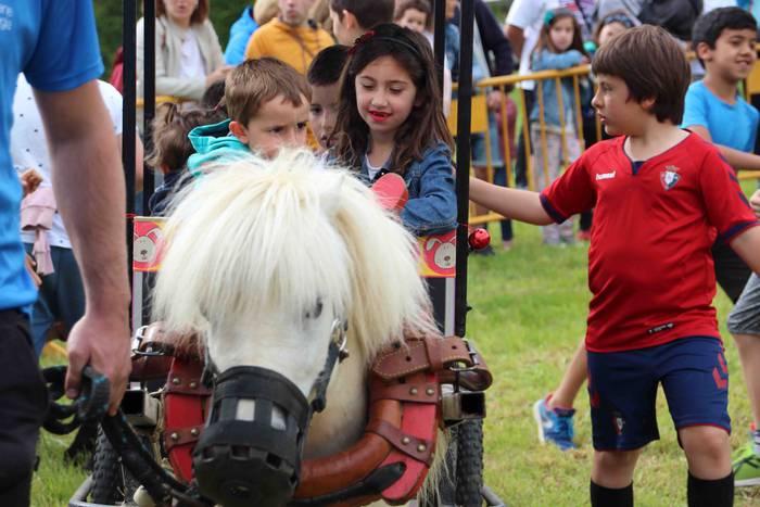 Izaskun auzoan ere bada fest 16 1560016408000