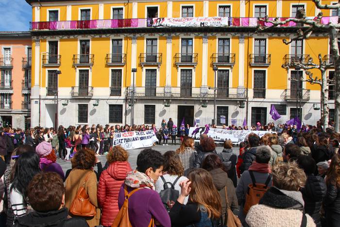 Egunerokorik ez, emakumerik  48 1520518475907