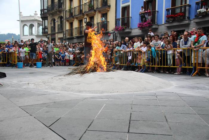 Momentu bereziaren zain 26 1498245372353