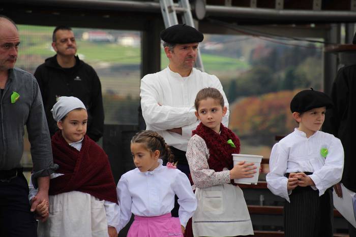 Auzolanaren fruitu, azoka 11 1541960622681