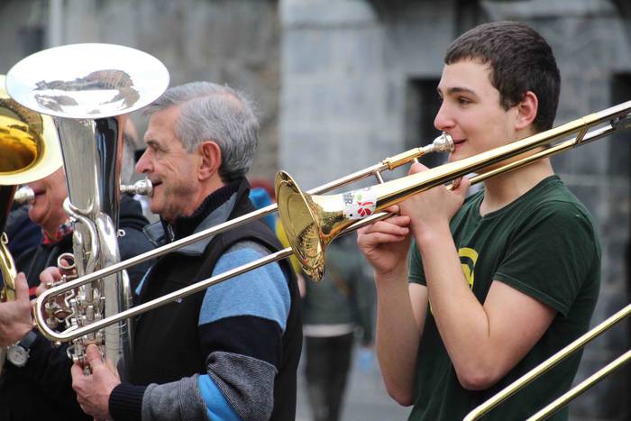 Bonberenea gaztetxearen 21. urteurrenean, txaranga 29 1545485583007