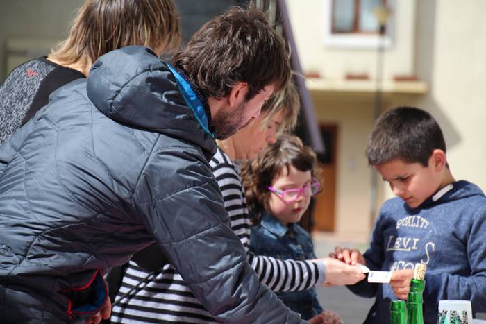 Korrika Eguna Adunan 8 1490533342572