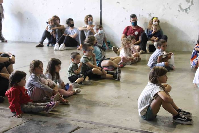 Haur zein helduentzako irrik 11 1597510982232