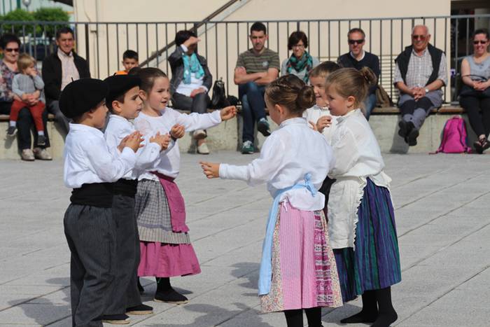 Suziria lehertzearekin bater 17 1494695623059