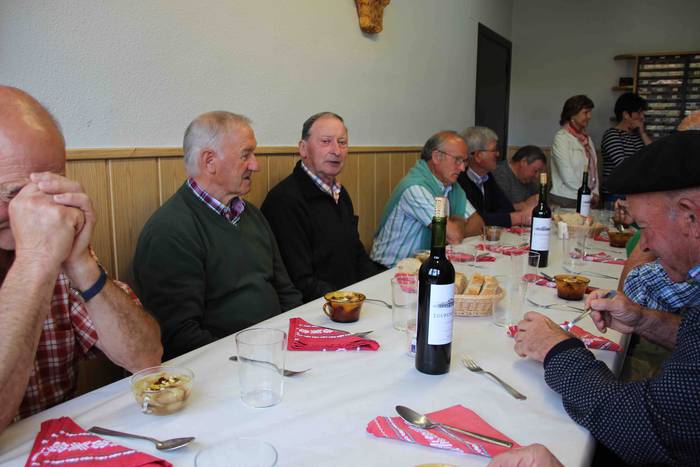 Harri jasarik ez da izango B 21 1559841830987