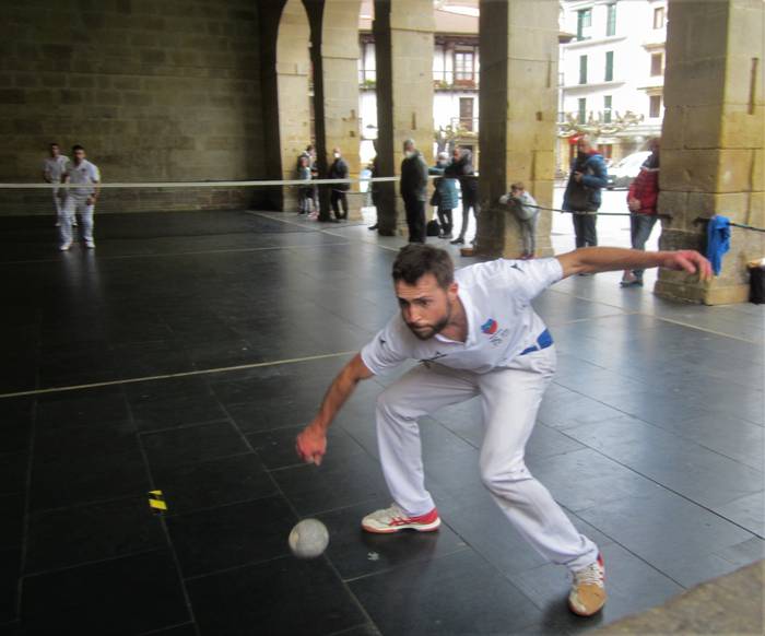 I. Urtxalle Saria, Karrera e 6 1641826748790