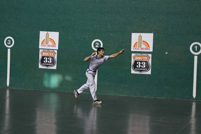 Migel Soroa esku pilota txap 1 1488654748940