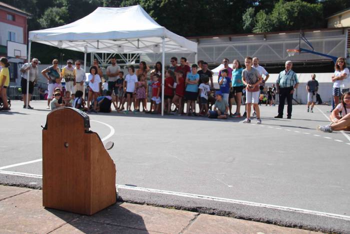 Kirol pixka bat, festan bete 5 1566471414345