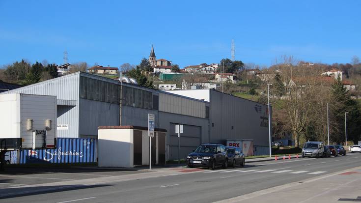 Industriagunean esku hartzeak egingo ditu Adunako Udalak