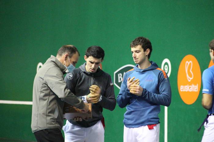 Altuna III.a eta Martija, El 2 1638817343936